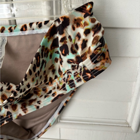 Victoria’s Secret tankini set 34DD - Picture 9 of 9